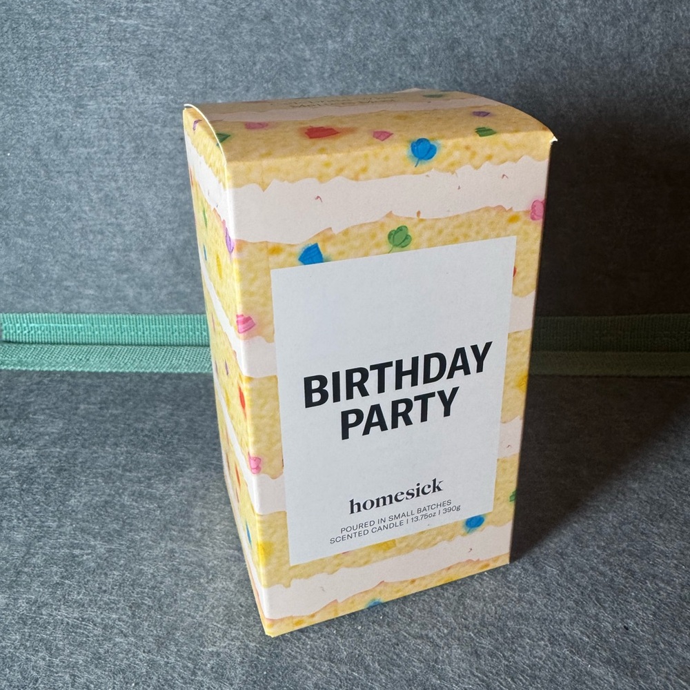 Birthday Party Scented Candle - Yellow Confetti